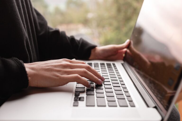 Read on to find out more about the battle of Gmail vs. Outlook and whether you should switch to one over the other.