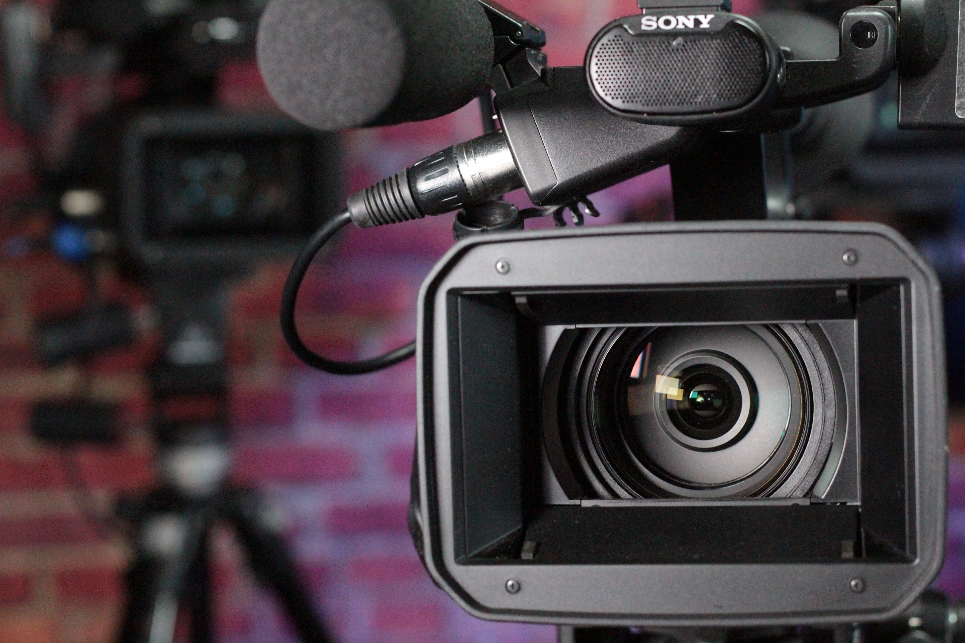 How to Use Netflix-Inspired Techniques to Elevate Your Business Videos